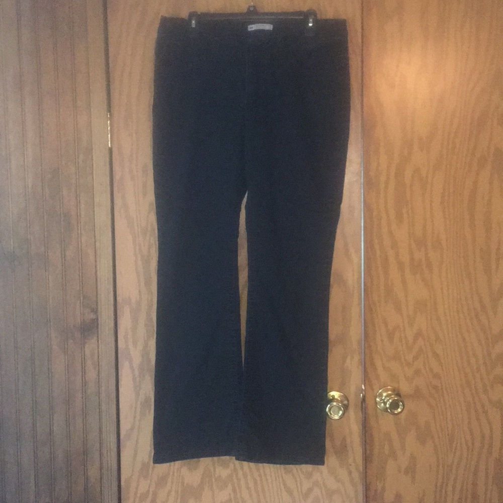 Lee’s black Jeans